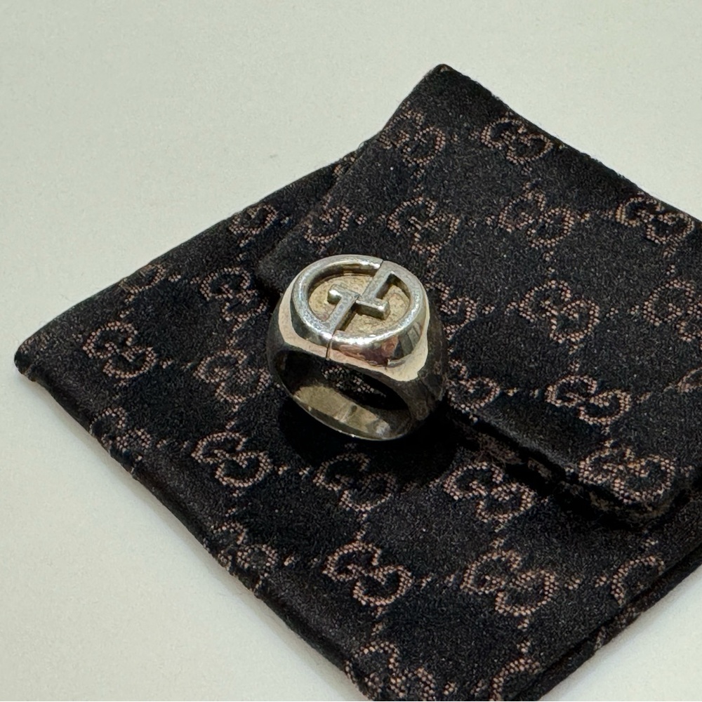Vintage Gucci Signet Ring - Size 8.5